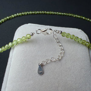 Handmade Top-grade Faceted Green Peridot Necklace Natural Healing Crystal with 925 Sterling Silver - NK309