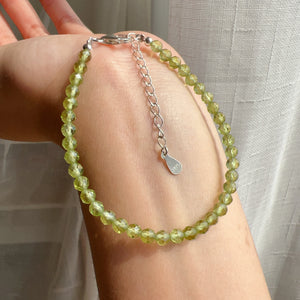 Whether you're looking for a meaningful gift or a personal accessory that promotes well-being, our Handmade Top-grade Faceted Green Peridot Bracelet is the perfect choice. Embrace the beauty and energy of natural gemstones while adding a touch of sophistication to your style.